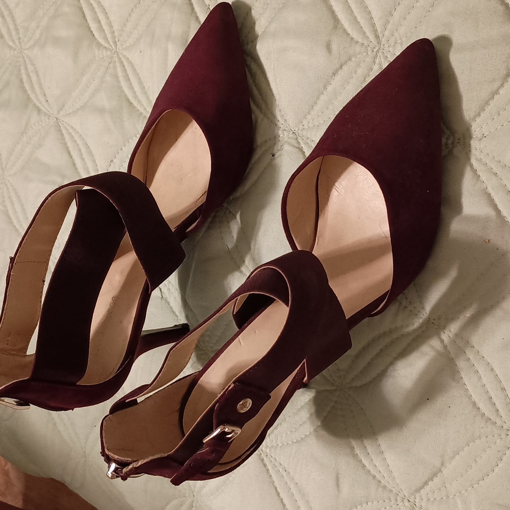 Burgundy ladies shoes